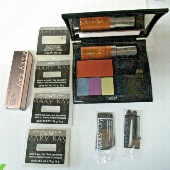 MARY KAY 8 pc Mineral Compact LOT - Picture 1 of 5
